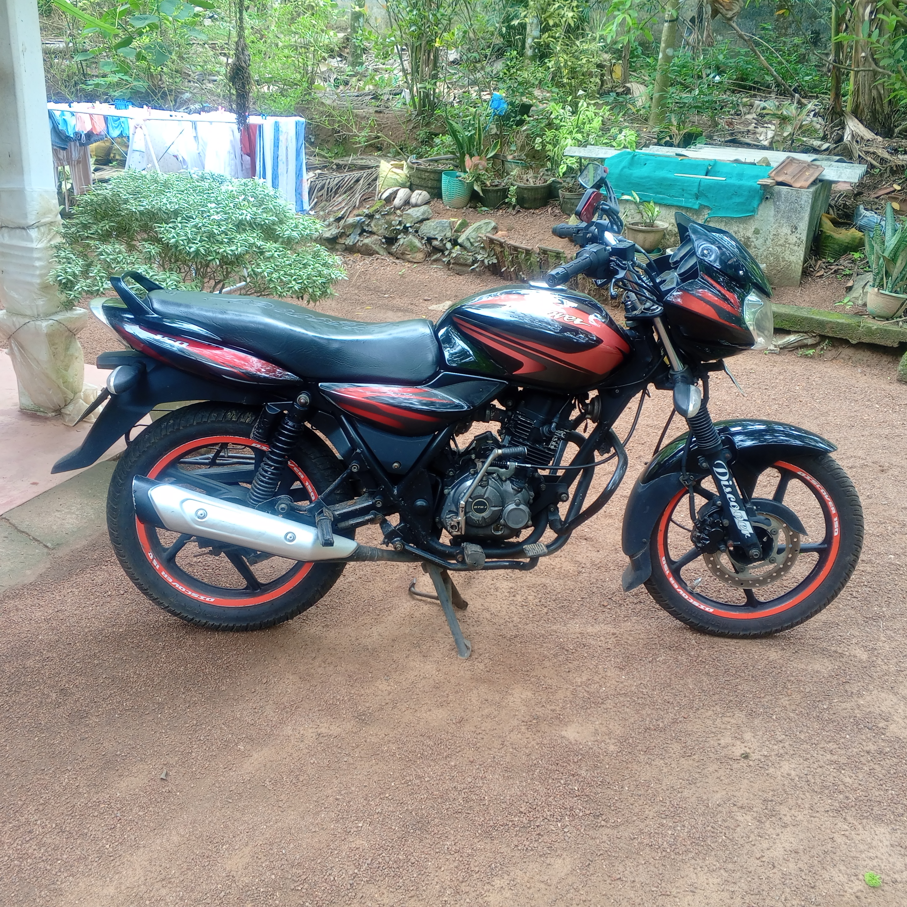 Bajaj Discover 2010 - பயன்படுத்தப்பட்டது பைக் sale in Sri Lanka - patpat.lk