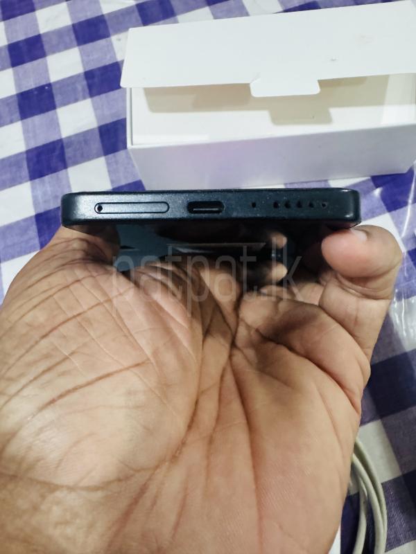 Redmi Note 13 - 8GB RAM / 256GB Storage