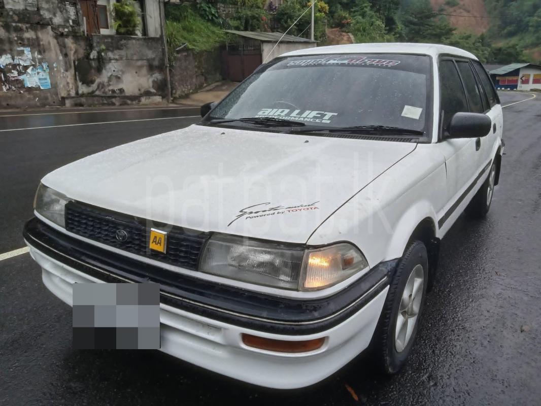 Toyota Corolla 1990 - பயன்படுத்தப்பட்டது கார் sale in Sri Lanka - patpat.lk