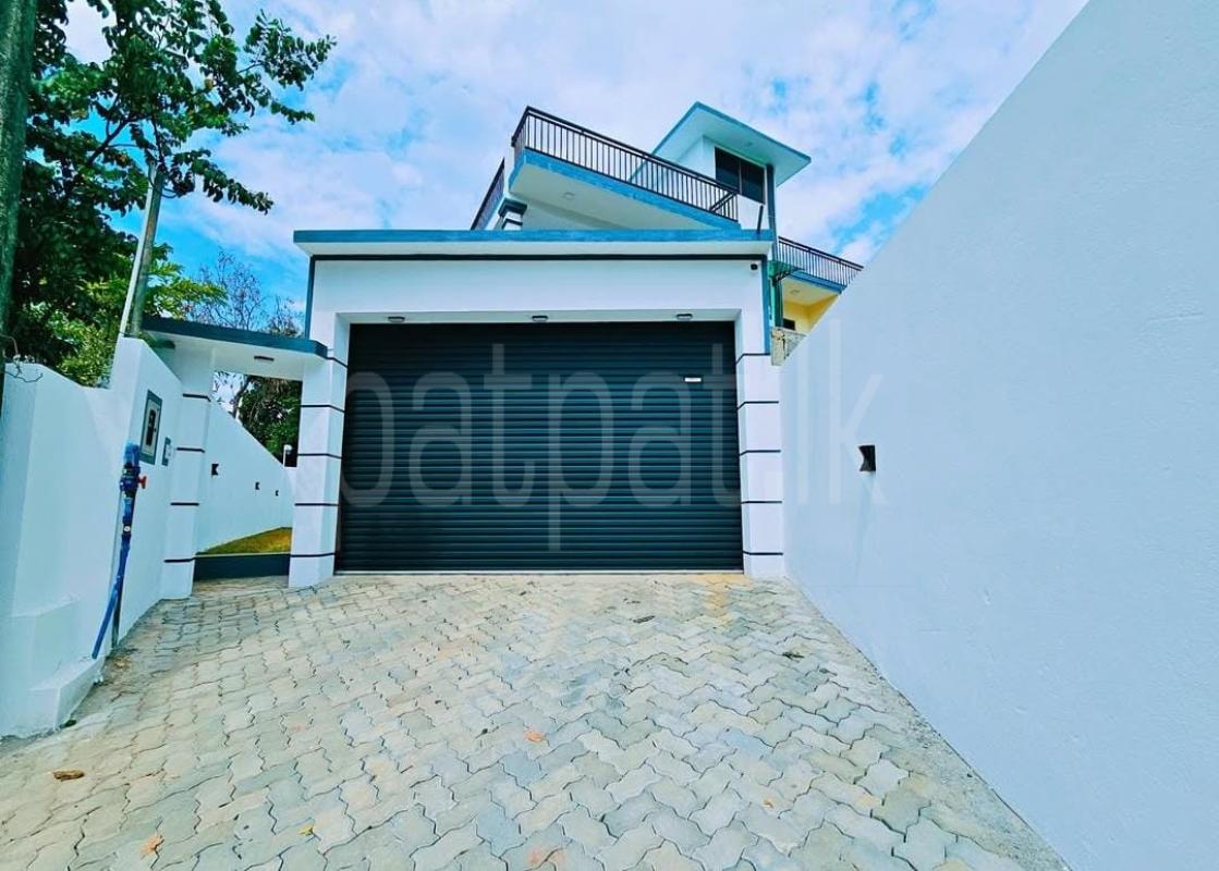 Advertisement image 4