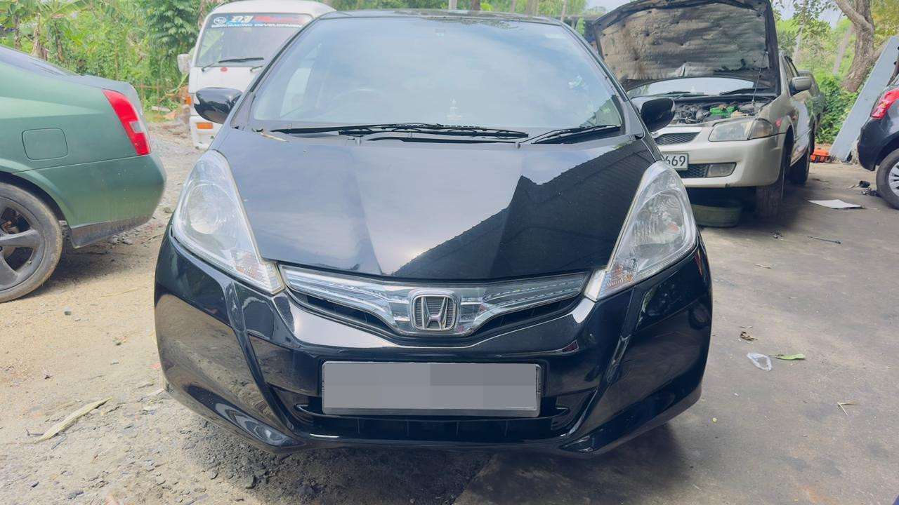 Honda FIT SHUTTLE 2011 - பயன்படுத்தப்பட்டது கார் sale in Sri Lanka - patpat.lk