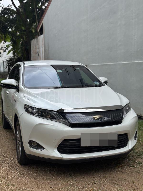Toyota Harrier 2014 - භාවිතා කරන ලද SUV රථය sale in Sri Lanka - patpat.lk