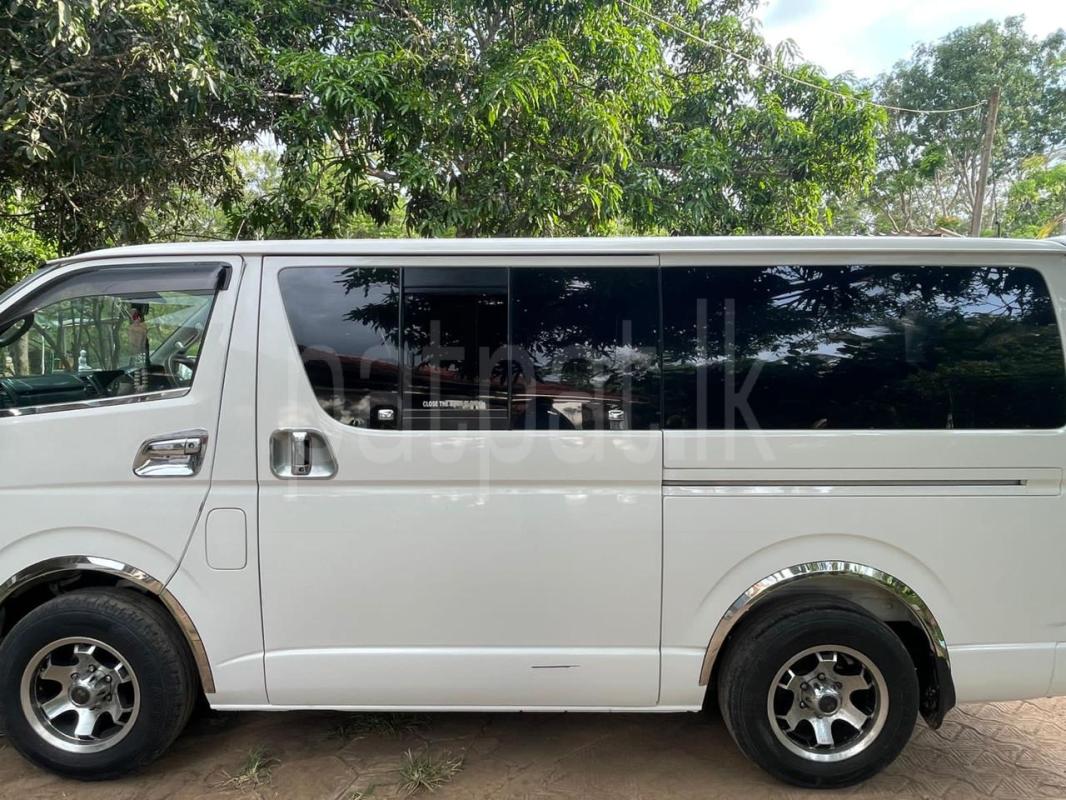 Toyota Super GL 2007 - பயன்படுத்தப்பட்டது வேன் sale in Sri Lanka - patpat.lk