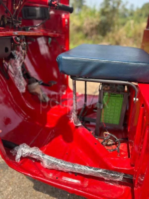 Bajaj 4 stroke 2006 - பயன்படுத்தப்பட்டது முச்சக்கர வண்டி sale in Sri Lanka - patpat.lk