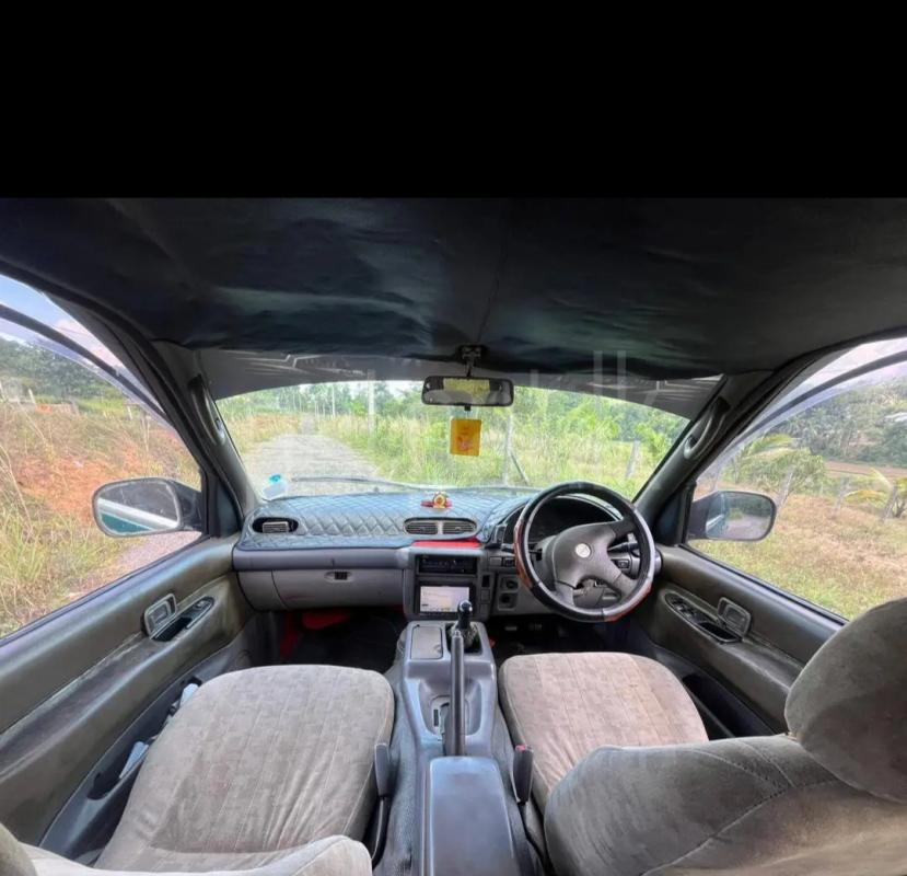 Nissan Serena 1995 - Used Van sale in Sri Lanka - patpat.lk