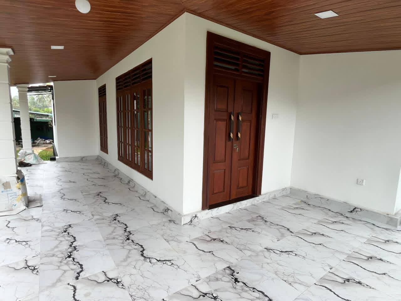 House for Sale in Weliveriya ads-image-1