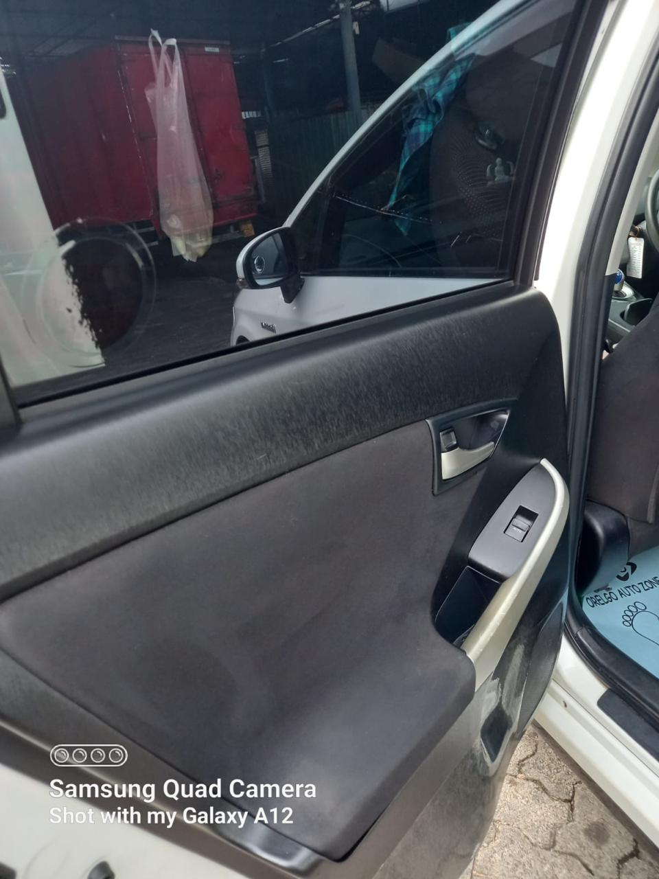 Toyota Prius 2013 - Reconditioned Car sale in Sri Lanka - patpat.lk