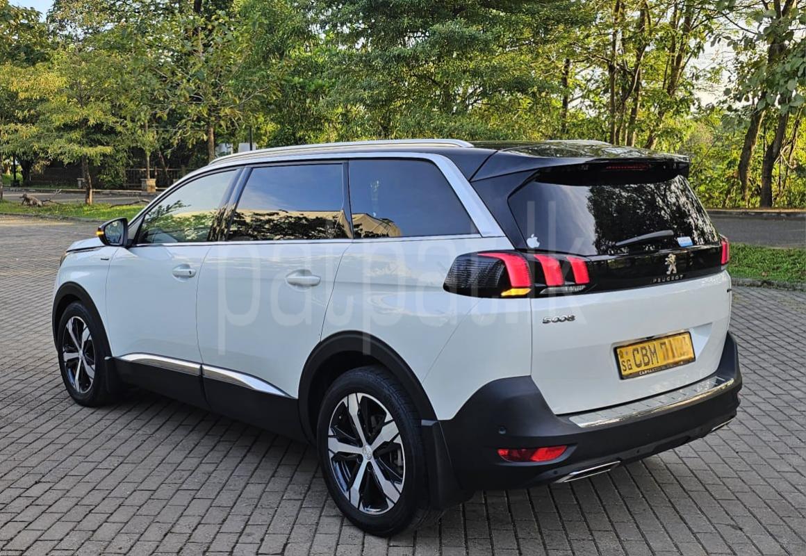 Advertisement image 6