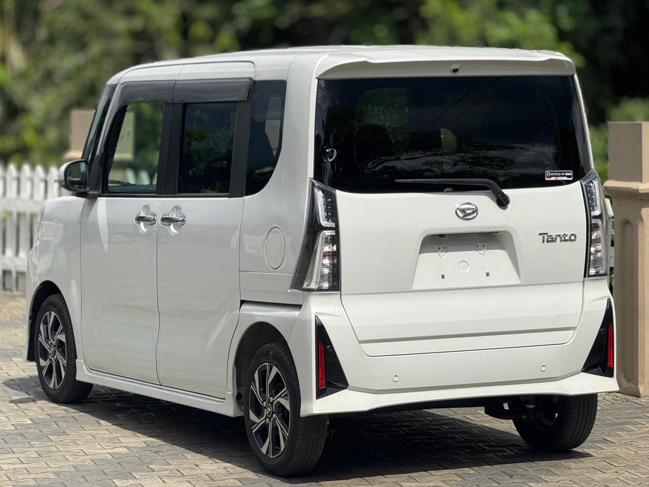 Daihatsu Tanto 2025 - Brand New Car sale in Sri Lanka - patpat.lk