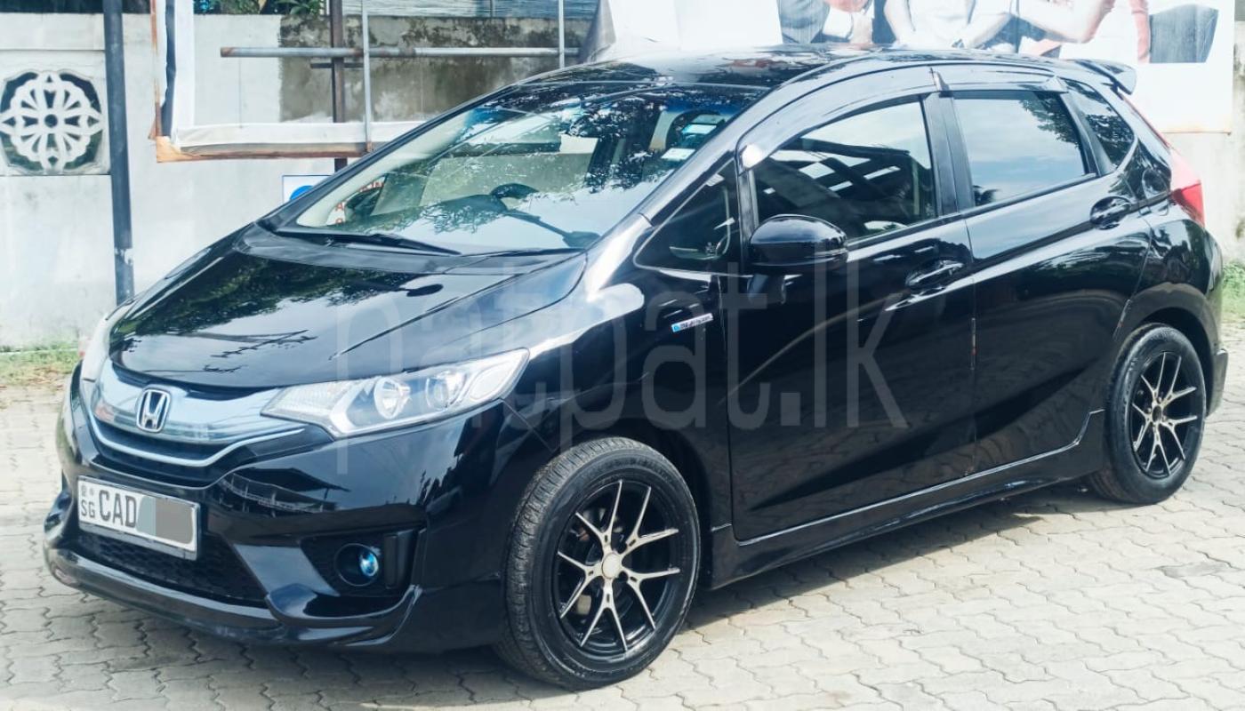 Honda Fit 2014 - பயன்படுத்தப்பட்டது கார் sale in Sri Lanka - patpat.lk