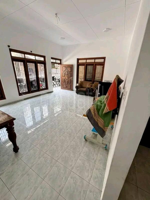 House for Sale in Wellawatta (Colombo 06)