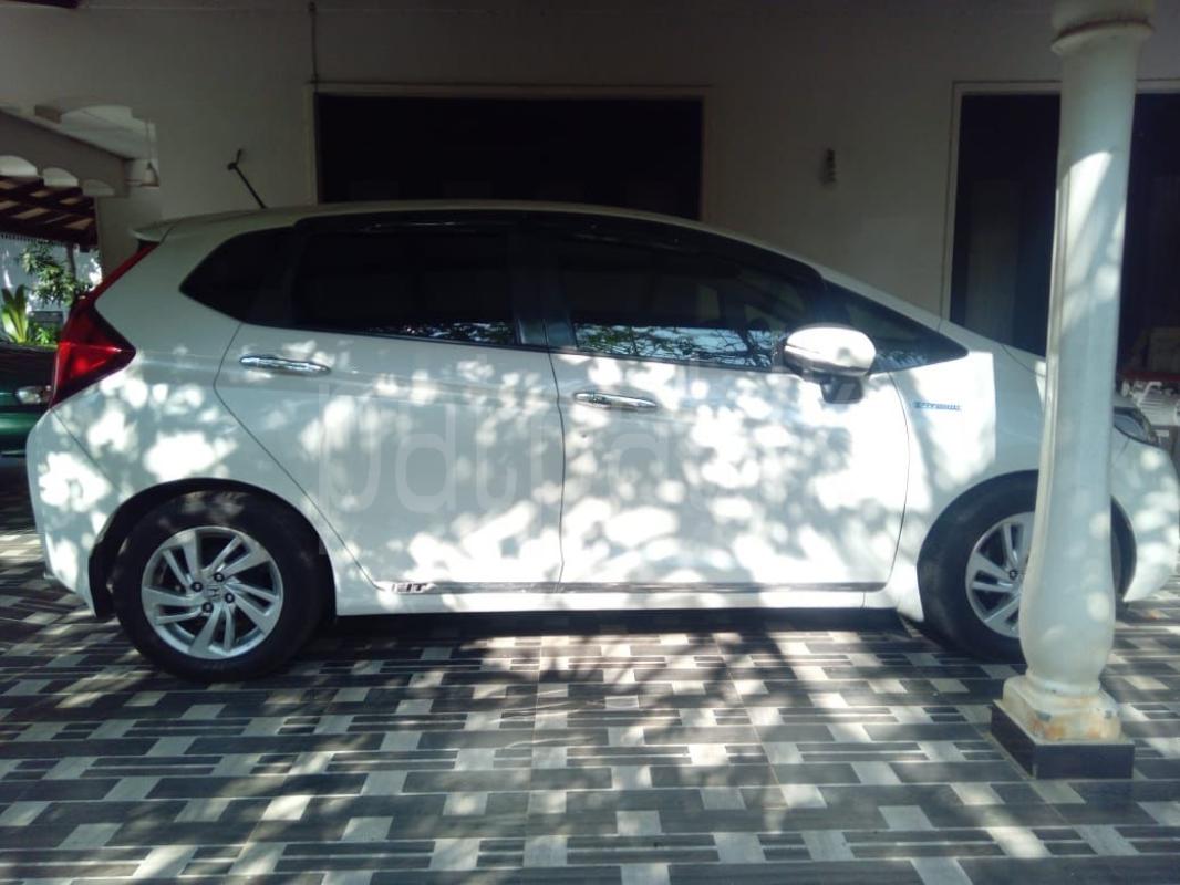 Honda Fit 2017 - Used Car sale in Sri Lanka - patpat.lk
