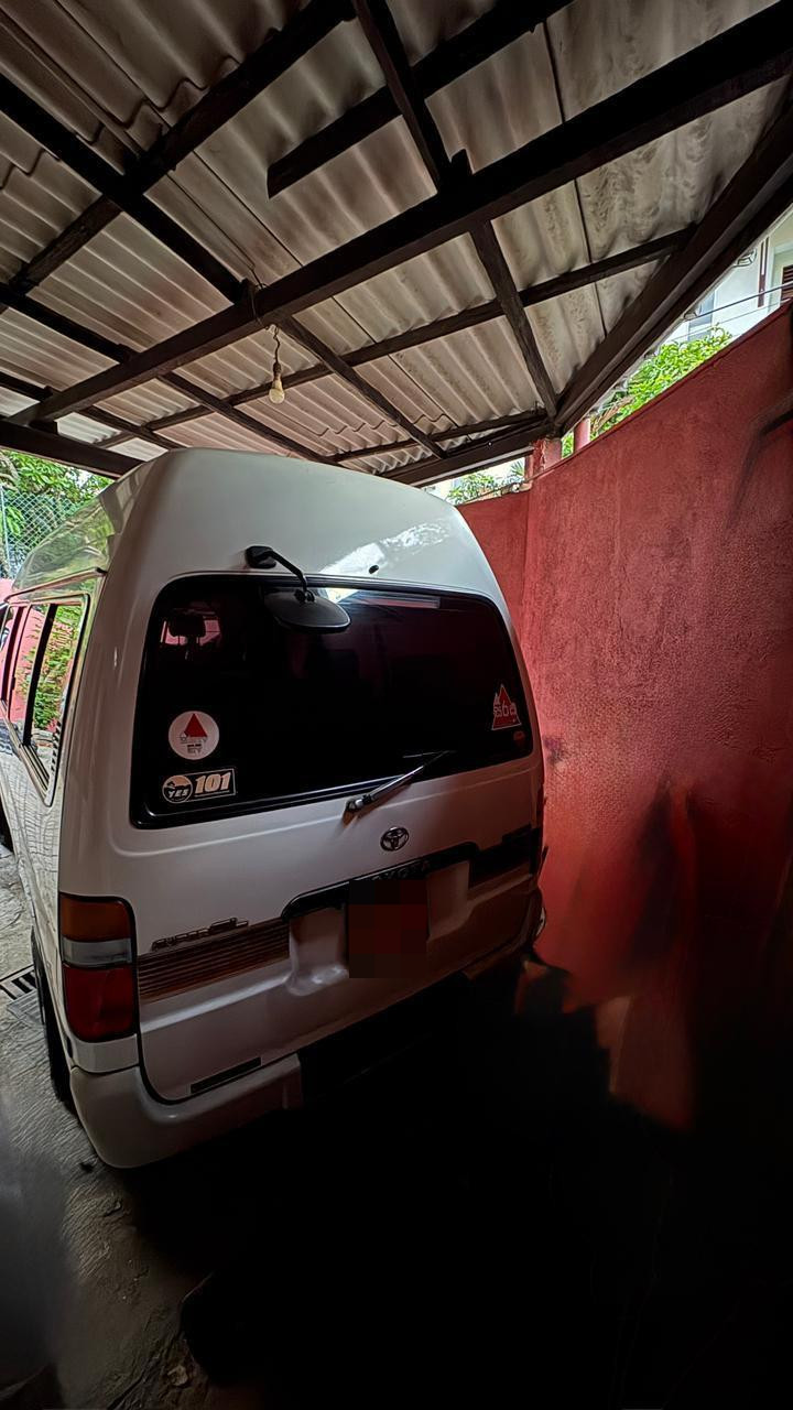Toyota Hiace 1998 - භාවිතා කරන ලද වෑන් රථය sale in Sri Lanka - patpat.lk