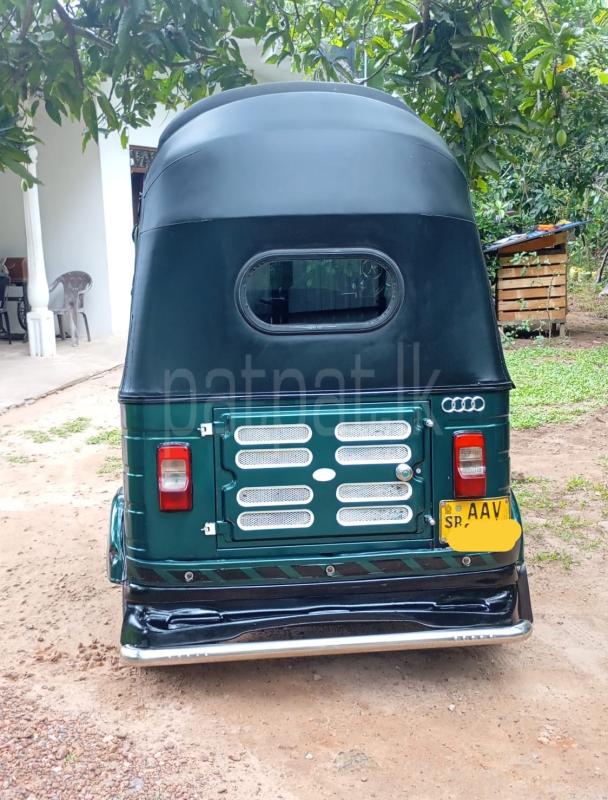 Bajaj Three Wheel 2014 - பயன்படுத்தப்பட்டது முச்சக்கர வண்டி sale in Sri Lanka - patpat.lk