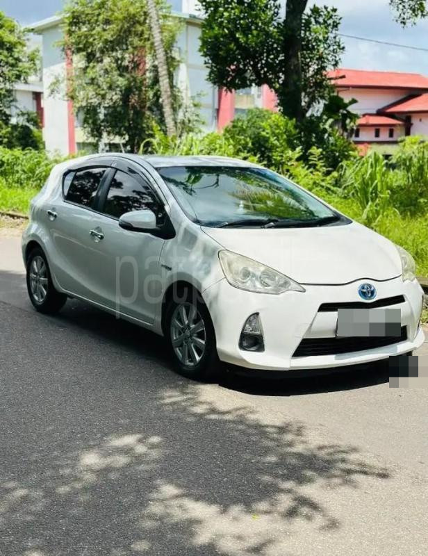 Toyota Aqua 2012 - භාවිතා කරන ලද කාර් sale in Sri Lanka - patpat.lk