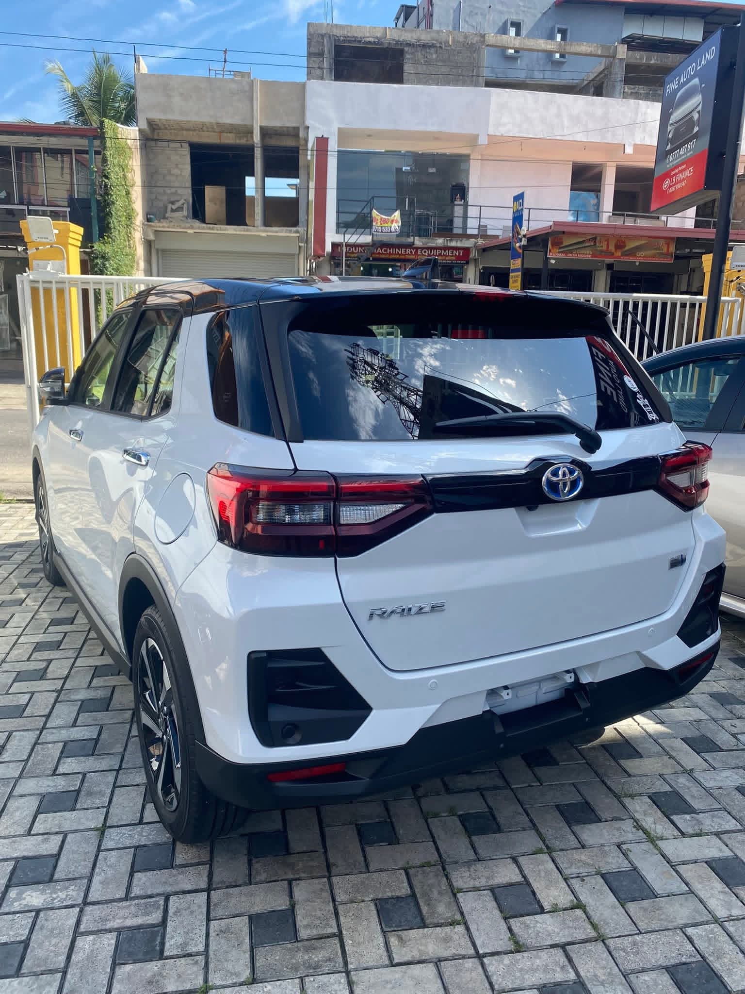 Toyota Raize 2025 - சான்றளிக்கப்பட்டது SUV sale in Sri Lanka - patpat.lk