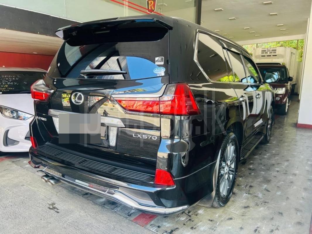 Toyota Lexus 2018 - Used SUV sale in Sri Lanka - patpat.lk