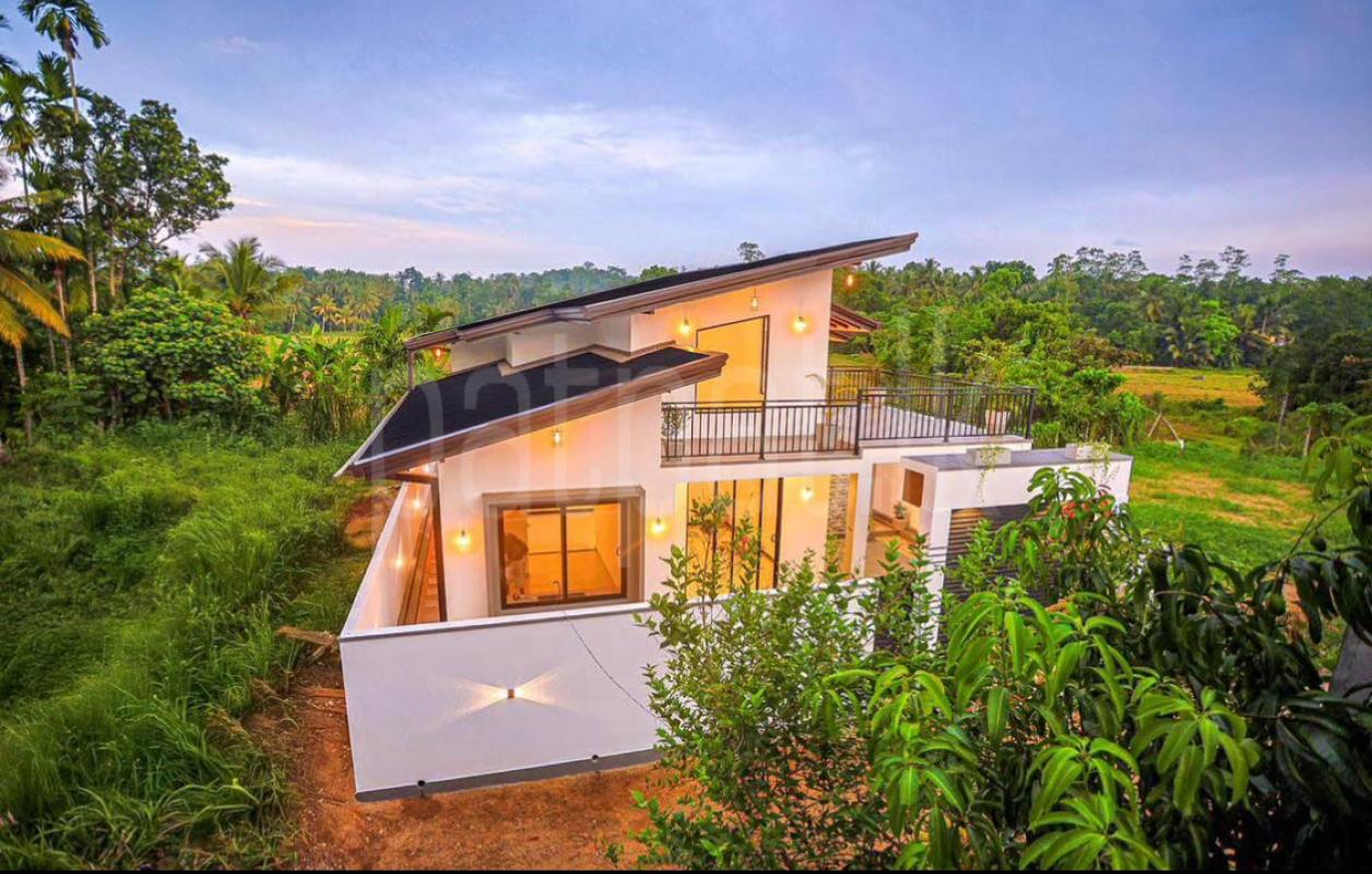 House for Sale in Athurugiriya