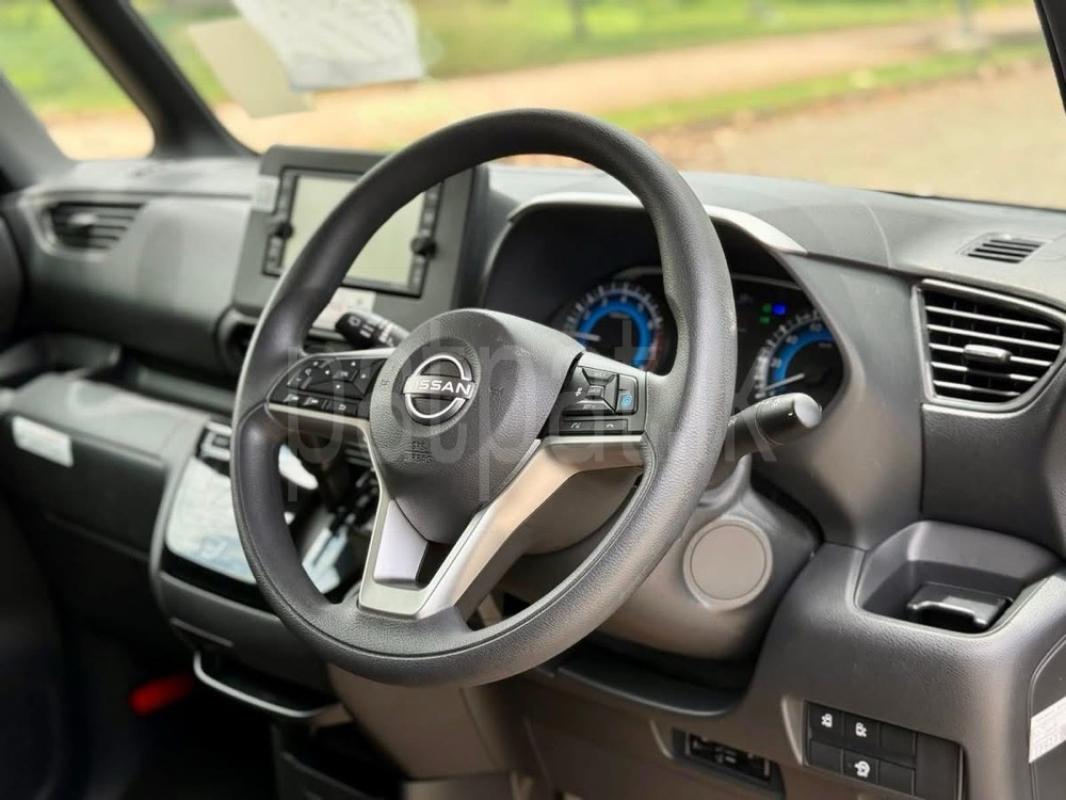 Advertisement image 6