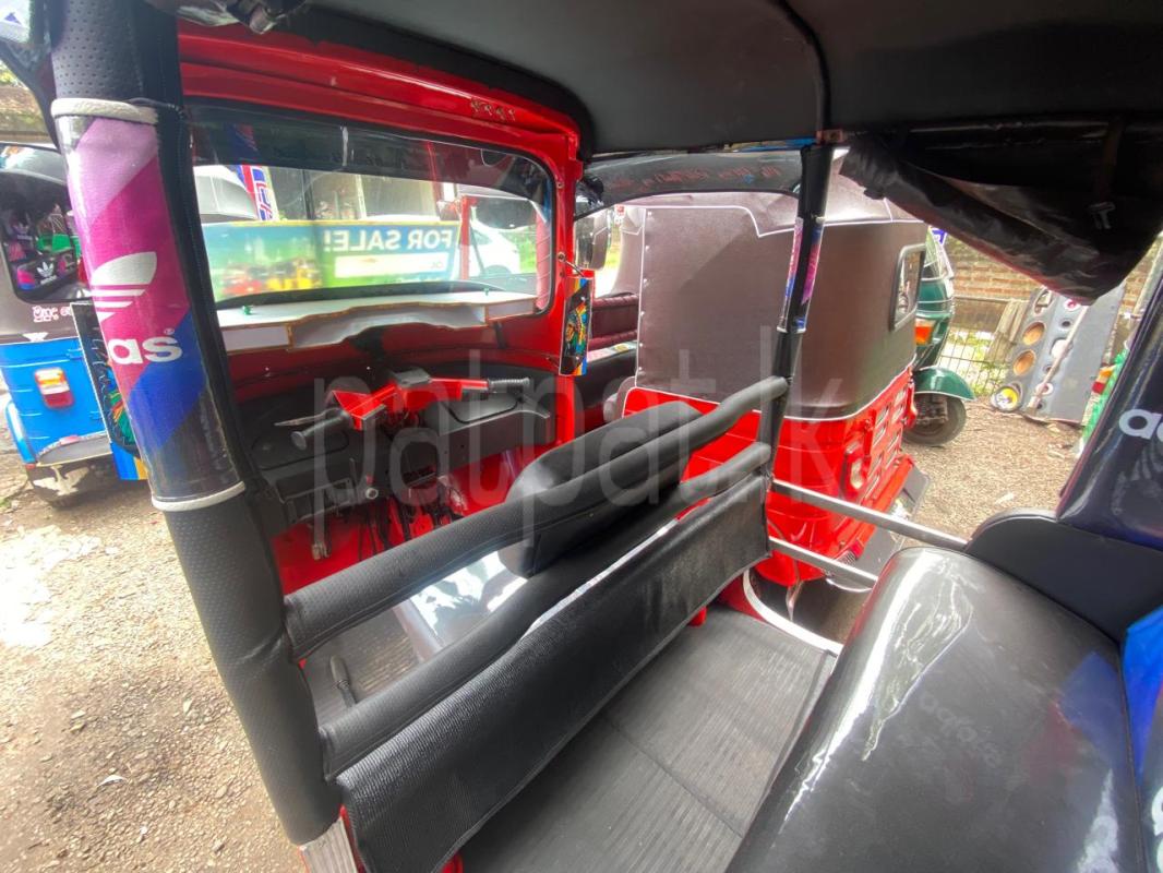 Bajaj 4 stroke 2010 - பயன்படுத்தப்பட்டது முச்சக்கர வண்டி sale in Sri Lanka - patpat.lk