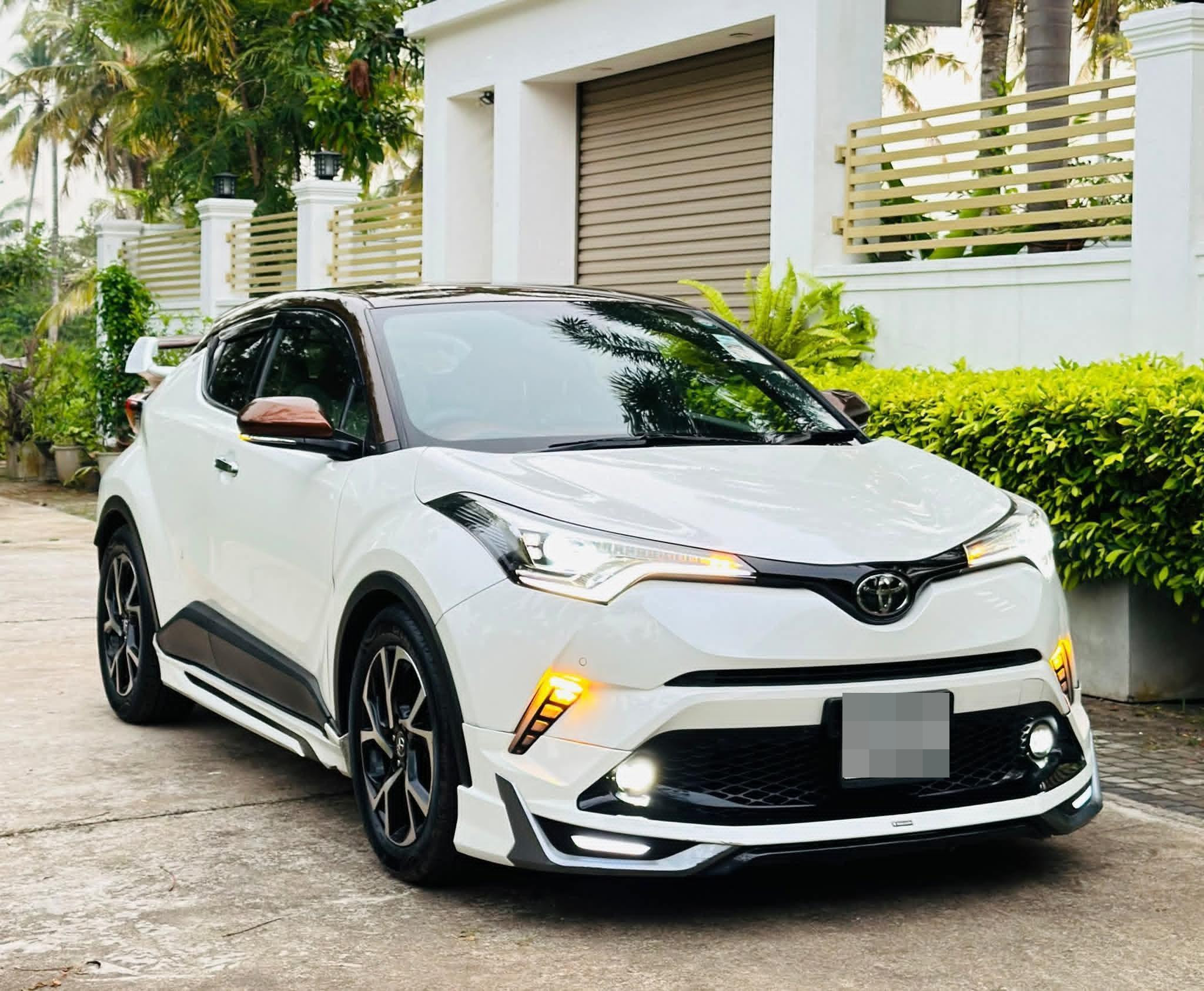 Toyota CHR 2019 - பயன்படுத்தப்பட்டது SUV sale in Sri Lanka - patpat.lk