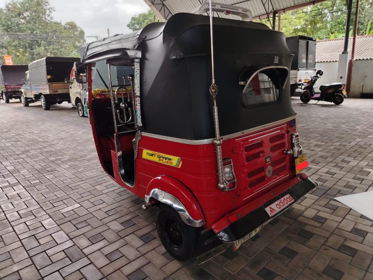 Bajaj Three Wheel 2015 - Used Three wheeler sale in Sri Lanka - patpat.lk