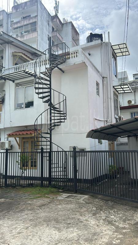 Building for Rent in Maradana (Colombo 10)