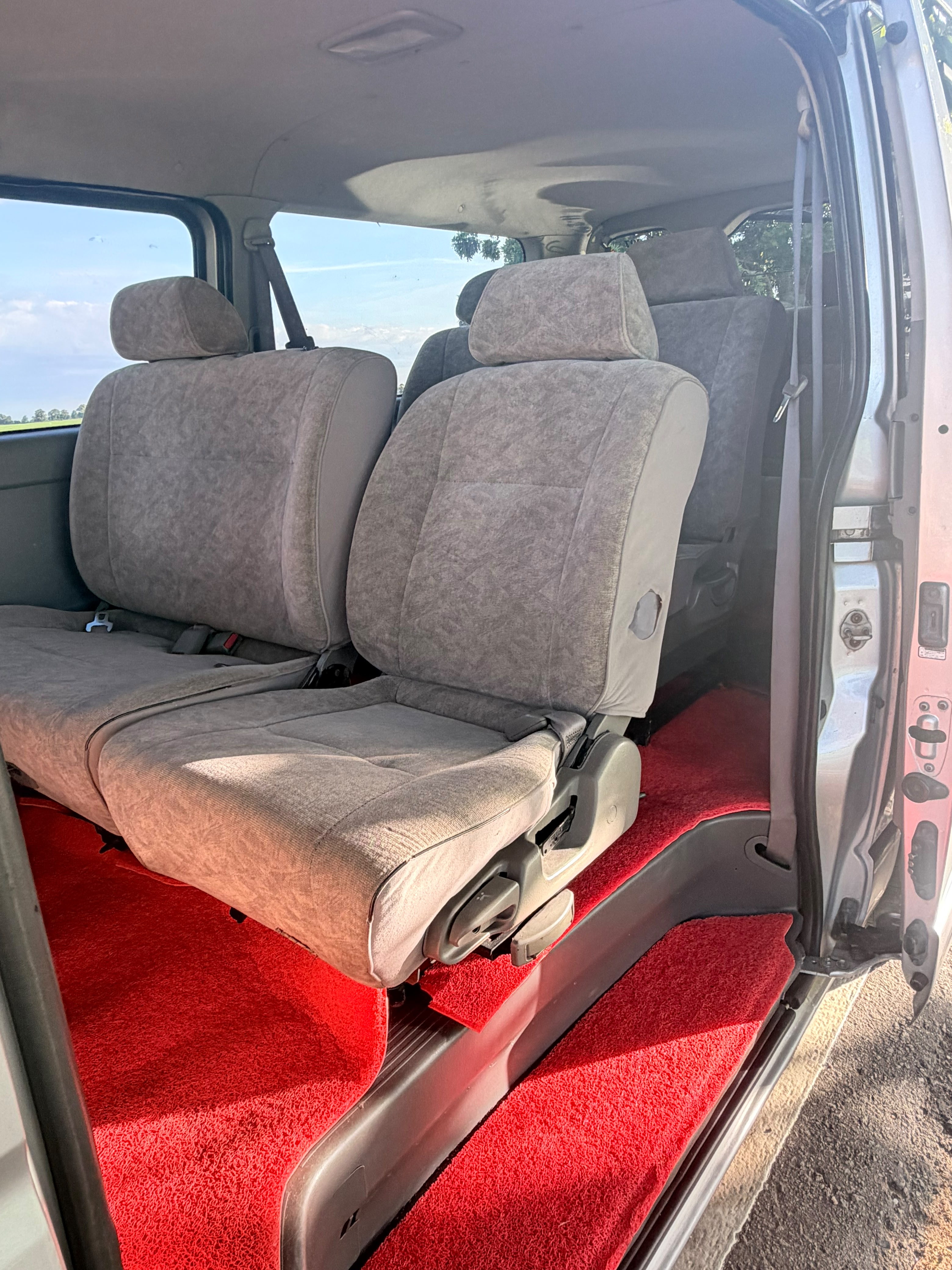 Toyota Hiace 2007 - பயன்படுத்தப்பட்டது வேன் sale in Sri Lanka - patpat.lk