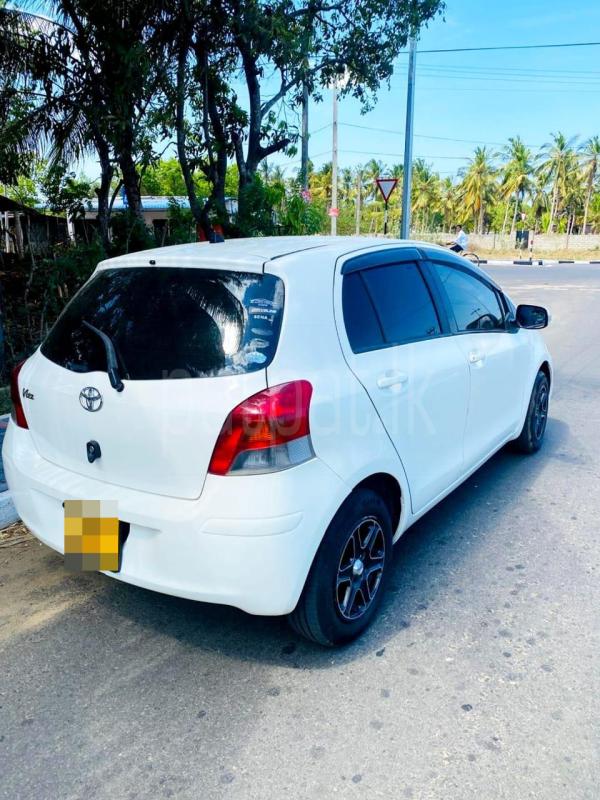 Toyota Vitz 2007 - பயன்படுத்தப்பட்டது கார் sale in Sri Lanka - patpat.lk