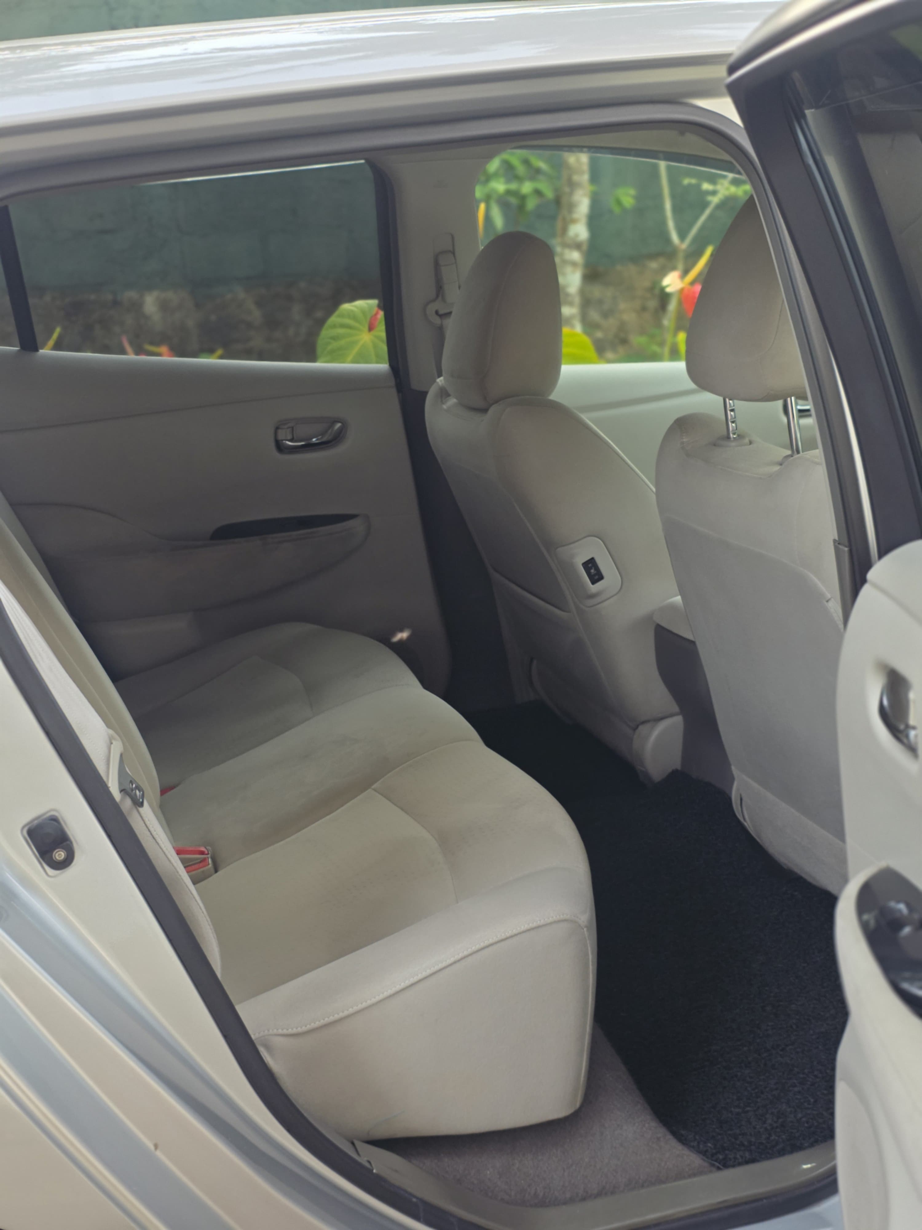 Nissan Leaf 2012 - Used Car sale in Sri Lanka - patpat.lk