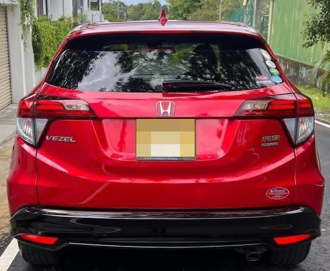 Honda Vezel 2017 - பயன்படுத்தப்பட்டது SUV sale in Sri Lanka - patpat.lk