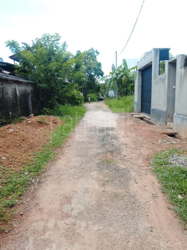 Residential Land for Sale in Kahathuduwa