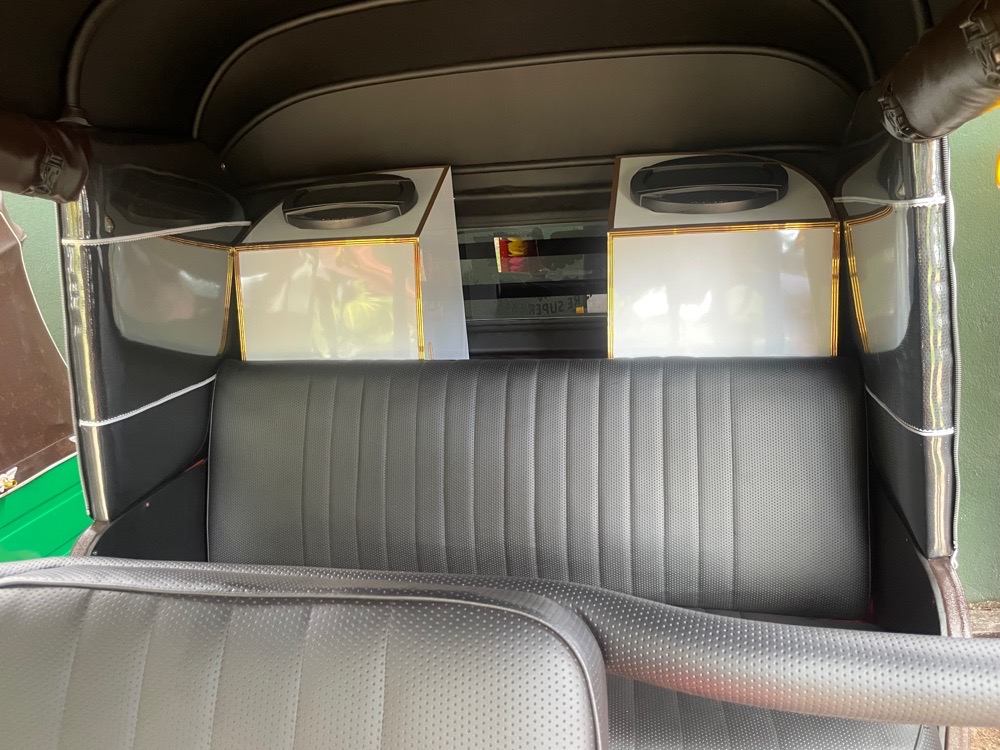 Bajaj Three Wheel 2006 - பயன்படுத்தப்பட்டது முச்சக்கர வண்டி sale in Sri Lanka - patpat.lk