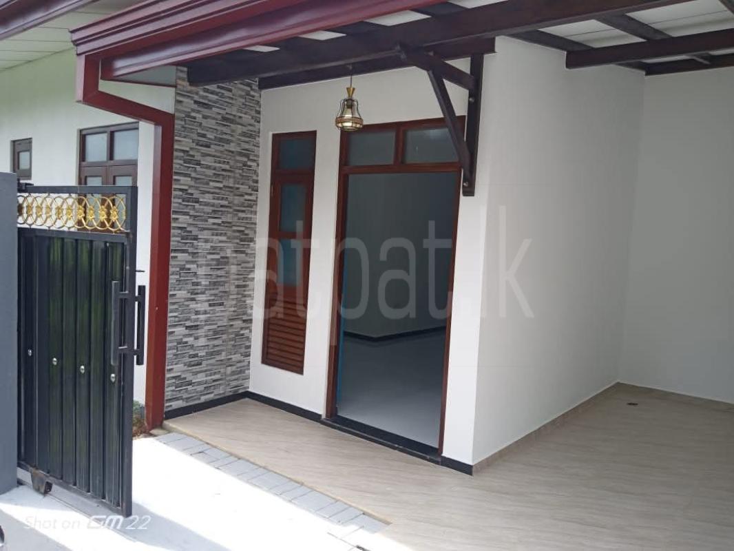 House for Sale in Homagama ads-image-1