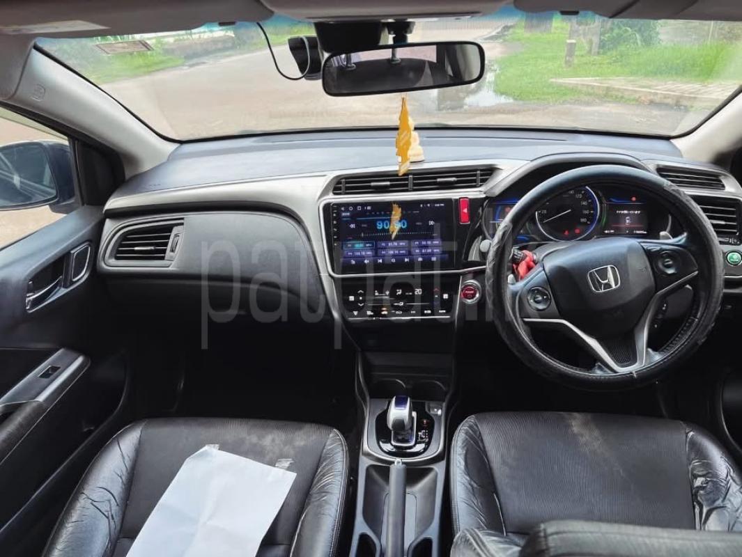 Honda Grace 2016 - பயன்படுத்தப்பட்டது கார் sale in Sri Lanka - patpat.lk