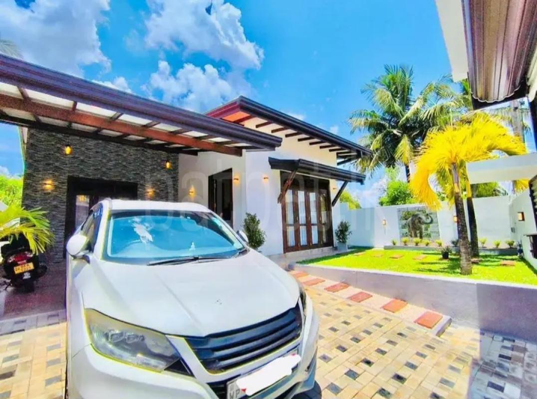 House for Sale in Malabe ads-image-1