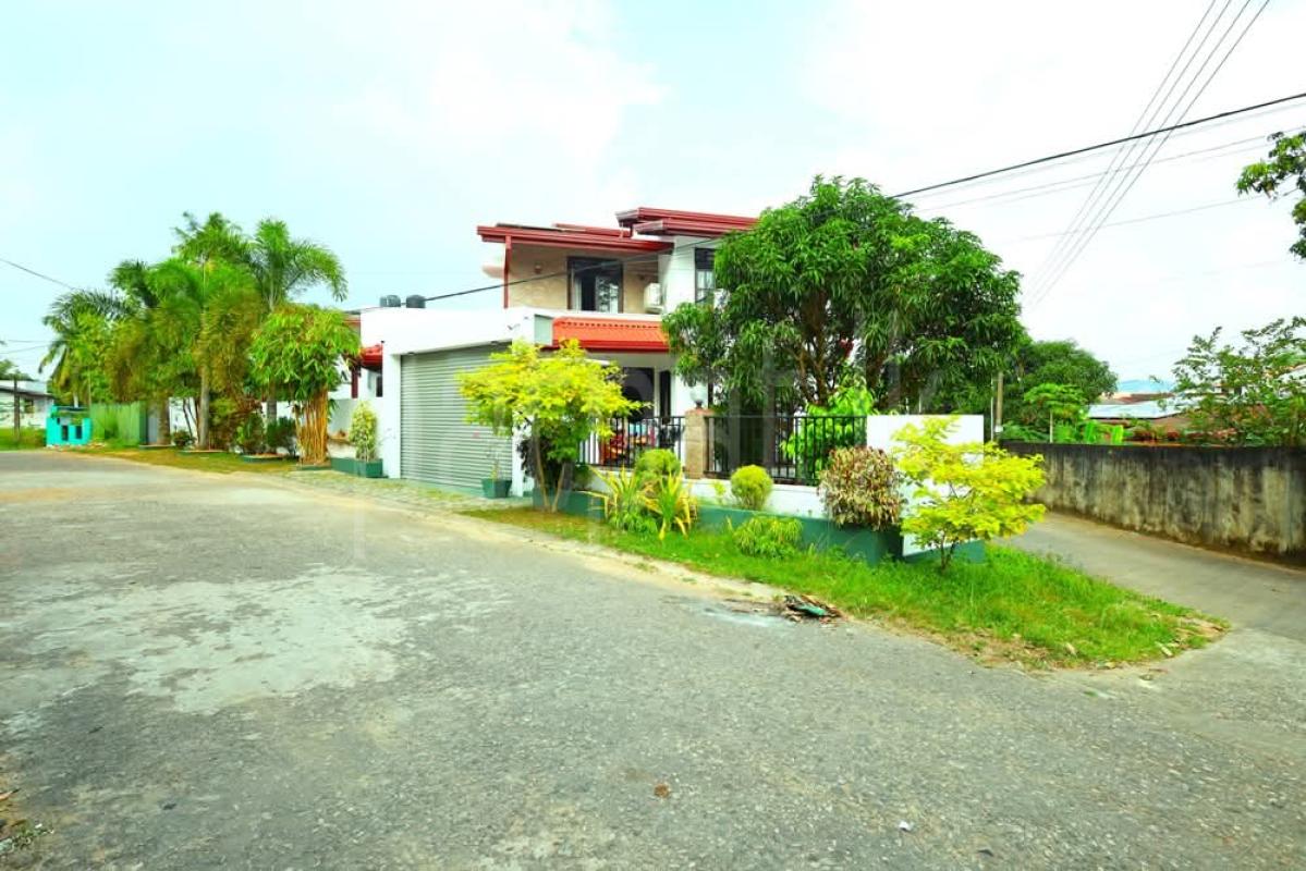 House for Sale in Athurugiriya