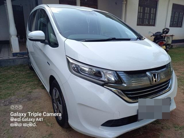 Honda Freed 2017 - Used Car sale in Sri Lanka - patpat.lk
