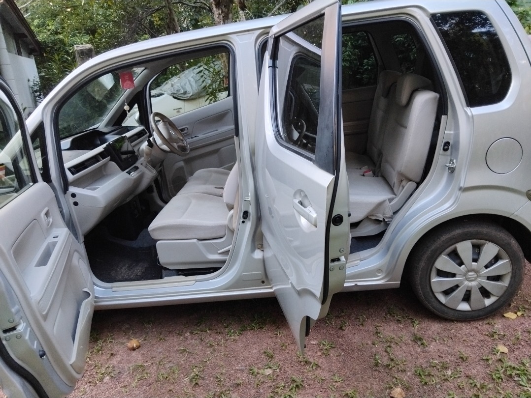 Suzuki Wagon R 2017 - භාවිතා කරන ලද කාර් sale in Sri Lanka - patpat.lk