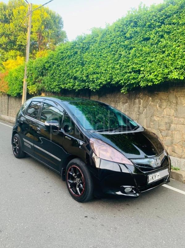 Advertisement image 1