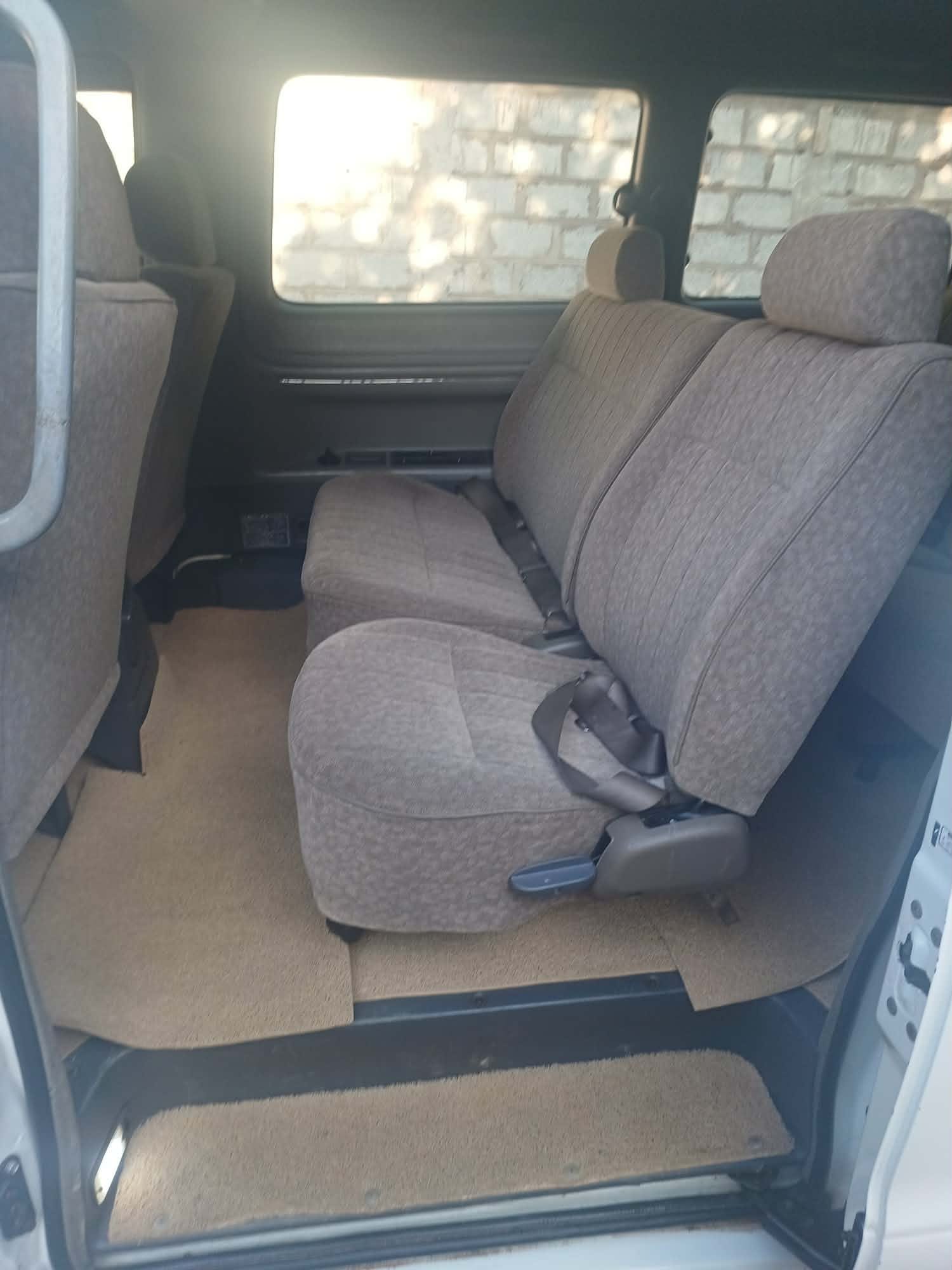 Toyota Noah 1998 - Used Van sale in Sri Lanka - patpat.lk