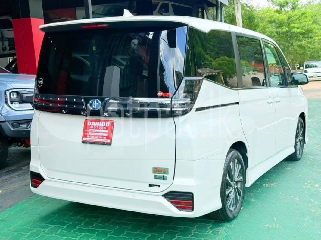 Advertisement image 4