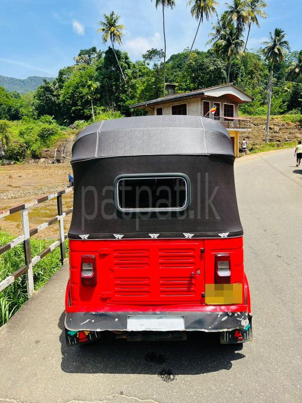 Bajaj 4 stroke 2013 - Used Three wheeler sale in Sri Lanka - patpat.lk