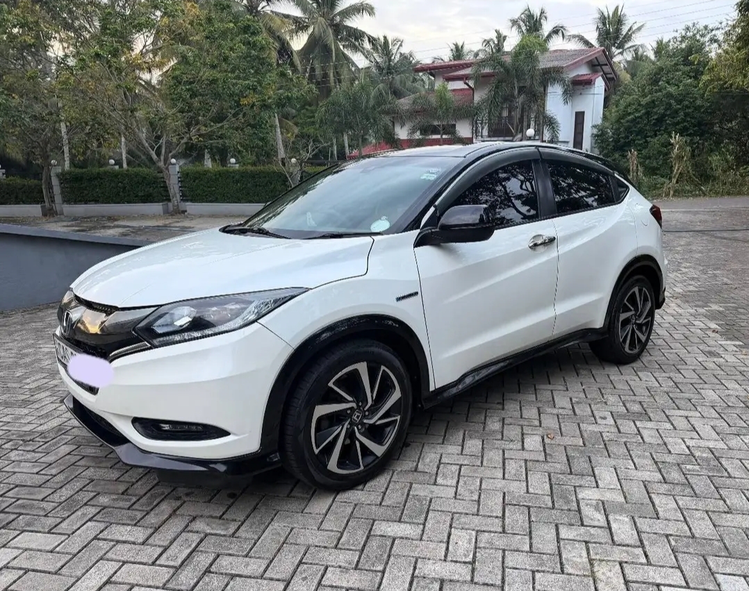 Honda Vezel 2016 - Used SUV sale in Sri Lanka - patpat.lk