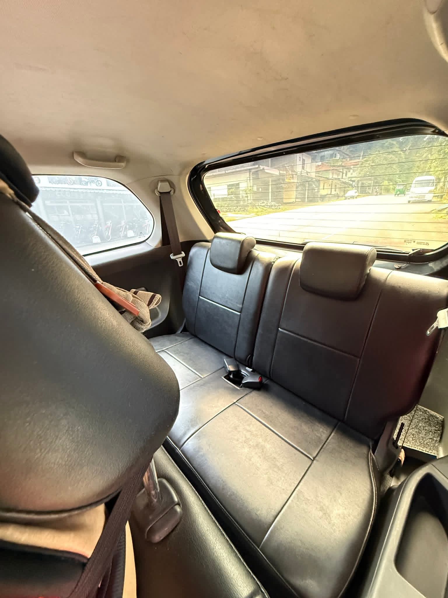 Toyota Avanza 2012 - பயன்படுத்தப்பட்டது வேன் sale in Sri Lanka - patpat.lk