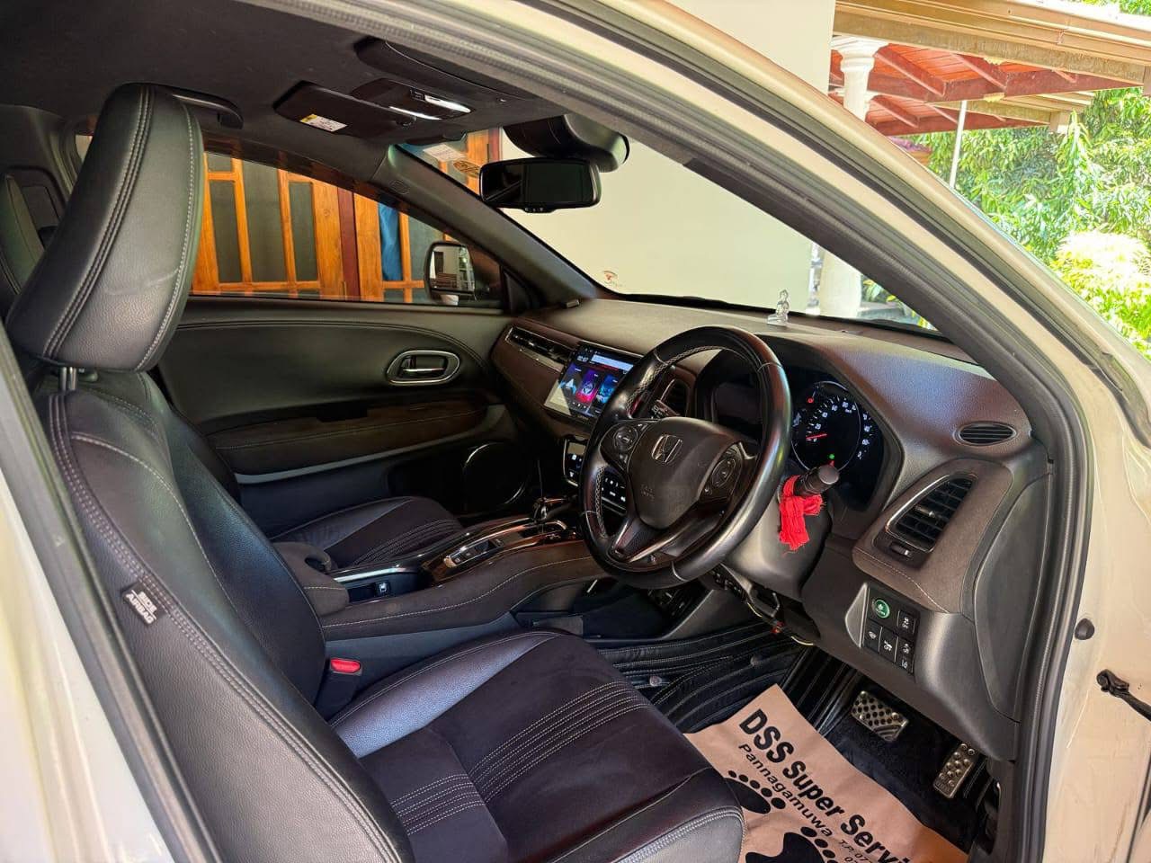 Honda Vezel 2018 - பயன்படுத்தப்பட்டது SUV sale in Sri Lanka - patpat.lk