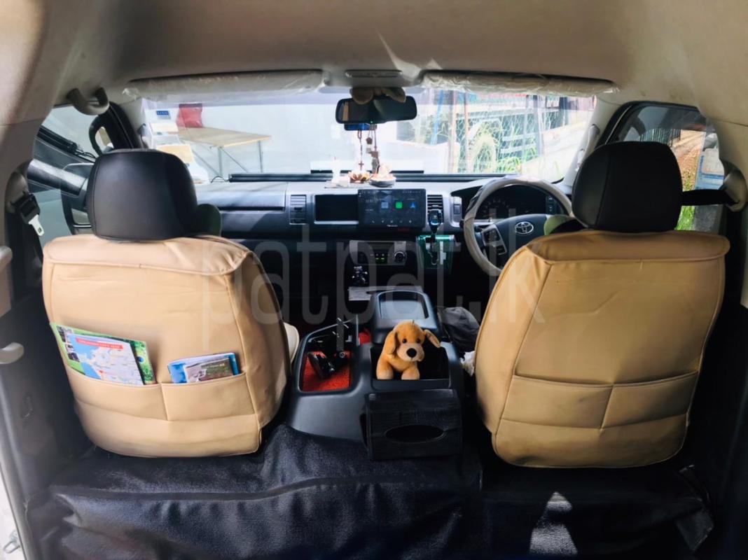 Toyota Hiace 2017 - பயன்படுத்தப்பட்டது வேன் sale in Sri Lanka - patpat.lk