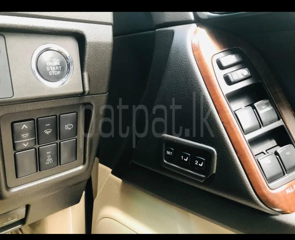 Toyota Land Cruiser 2012 - Used SUV sale in Sri Lanka - patpat.lk
