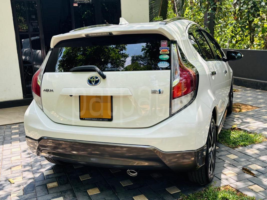 Toyota Aqua 2015 - Used Car sale in Sri Lanka - patpat.lk