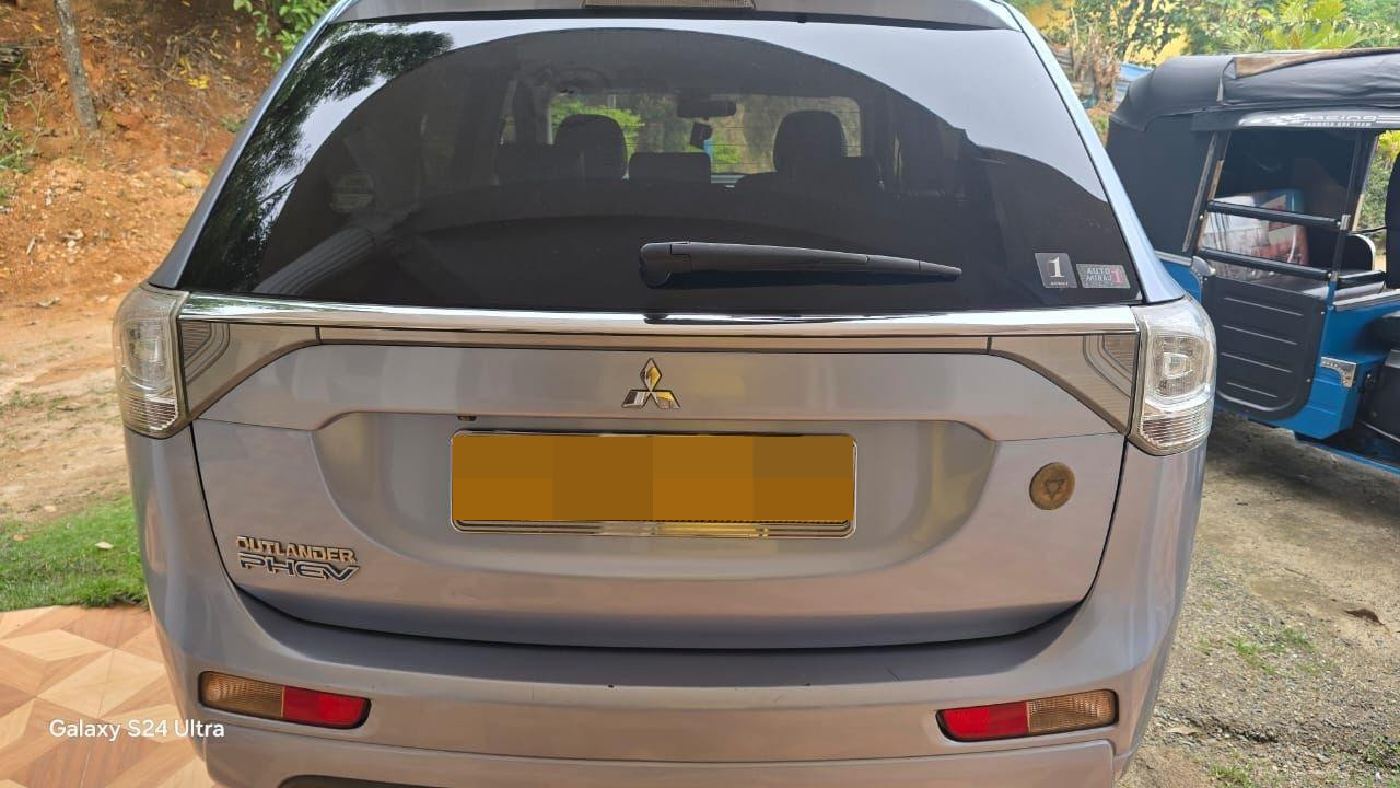 Mitsubishi Outlander 2014 - Used SUV sale in Sri Lanka - patpat.lk
